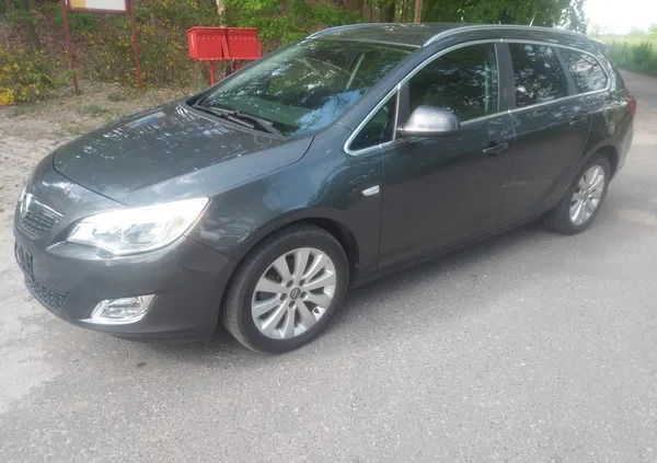 opel Opel Astra cena 17999 przebieg: 192000, rok produkcji 2012 z Margonin